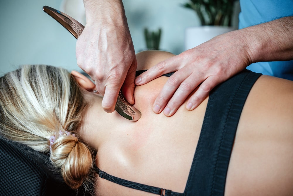 Massagem com aplicação de liberação miofascial natal rn